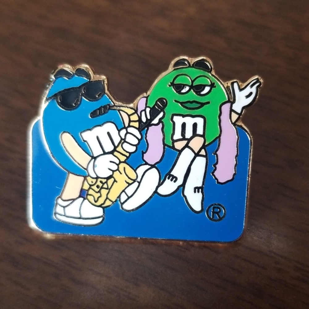 M&M Blue and Miss Green Party lapel pin